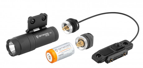 SKYWOODS M-lock 570 Lumens Compact Tactical Flashlight