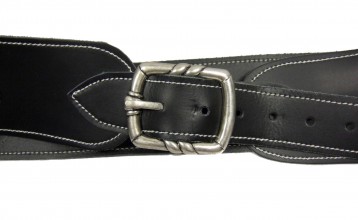 CDCE707-8 Ceinturon noir avec un holster pour revolver Western Photo CDCE707-8 Ceinturon noir avec un holster pour revolver Western