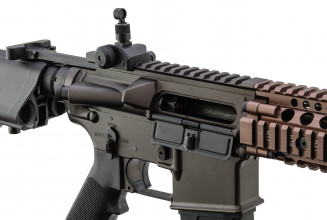LG3017-08.jpg Réplique GBBR MK18 Golden Eagle FDE Photo LG3017-08.jpg Réplique GBBR MK18 Golden Eagle FDE